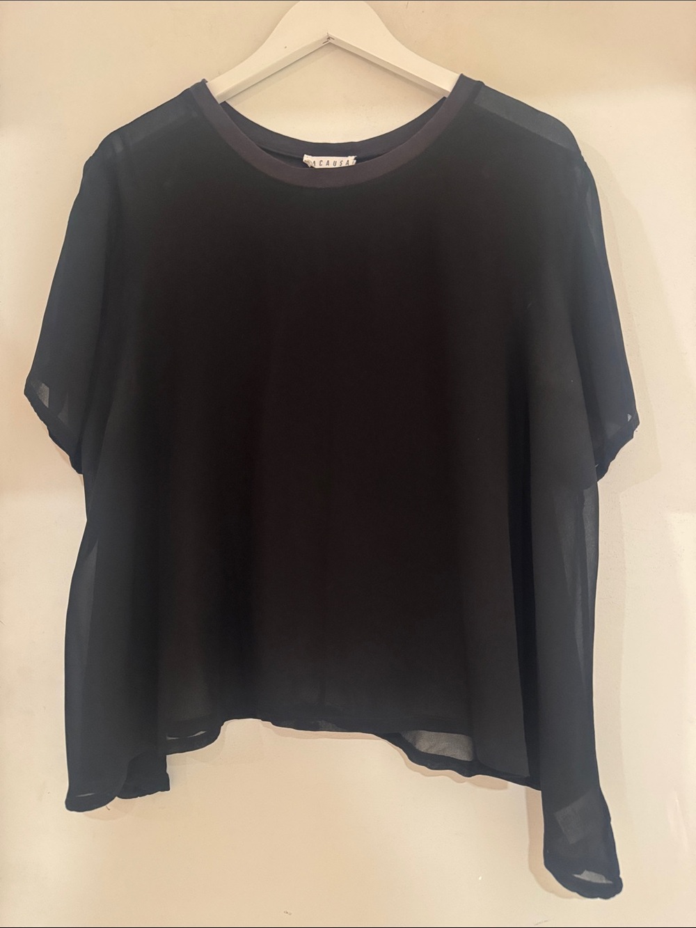 LACAUSA Size Medium Black Sheer Short-Sleeve Blouse